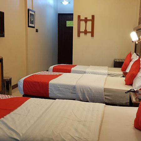 Oyo 491 Rahab Hotel Дубай Экстерьер фото