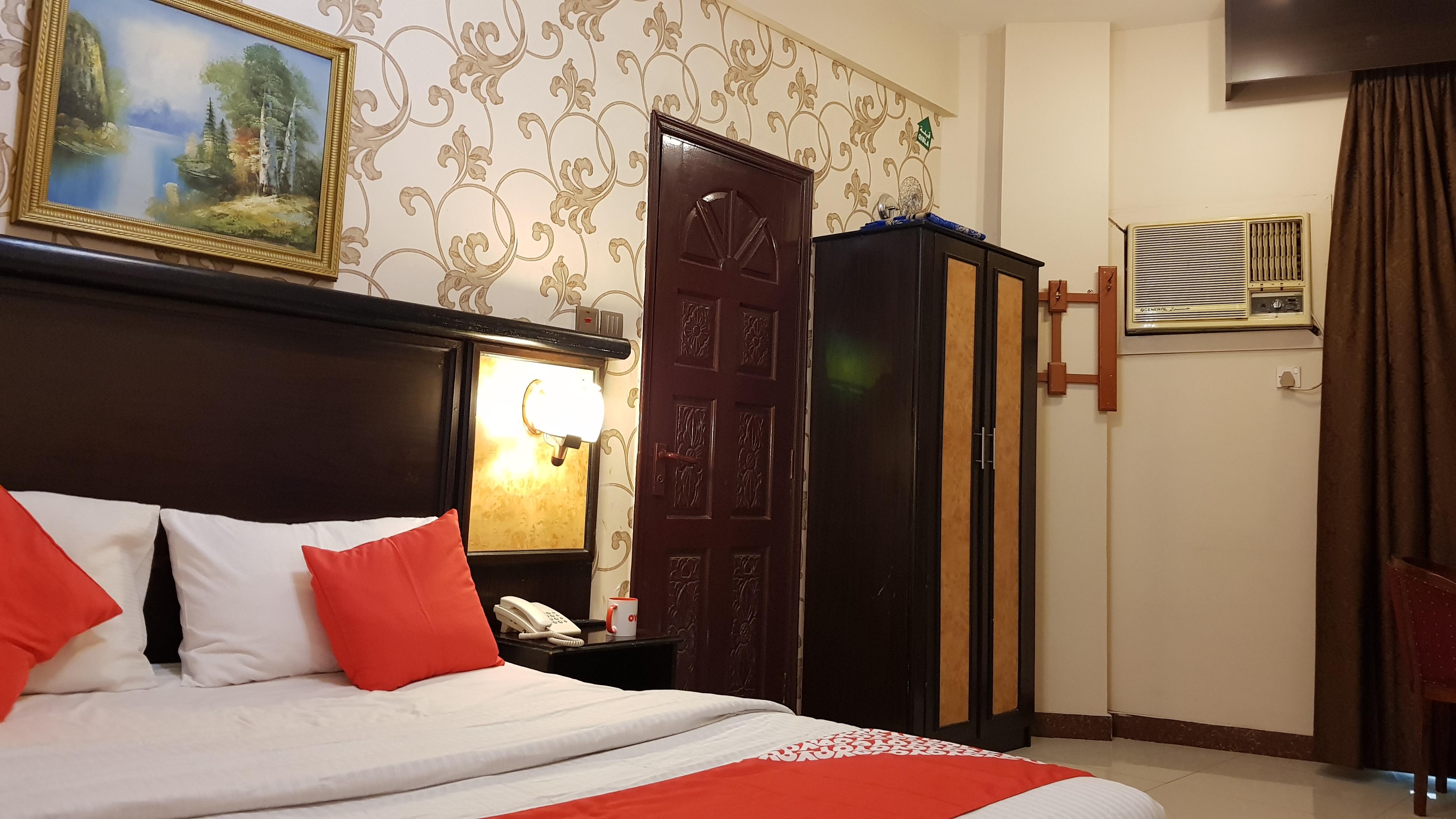 Oyo 491 Rahab Hotel Дубай Экстерьер фото