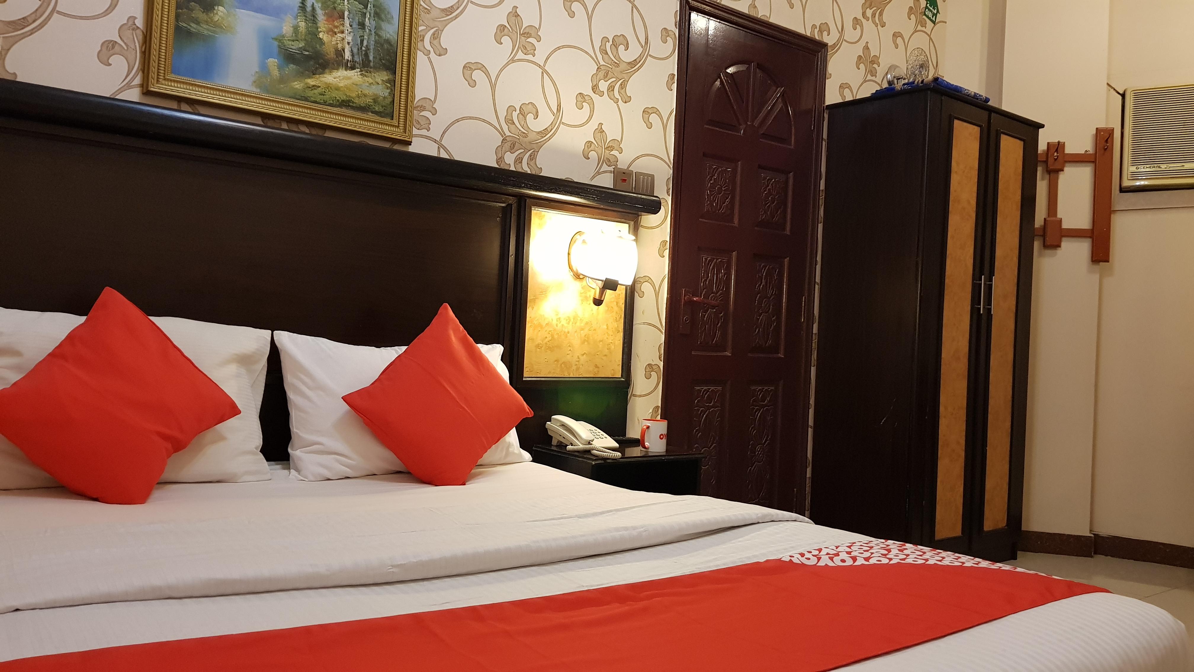 Oyo 491 Rahab Hotel Дубай Экстерьер фото