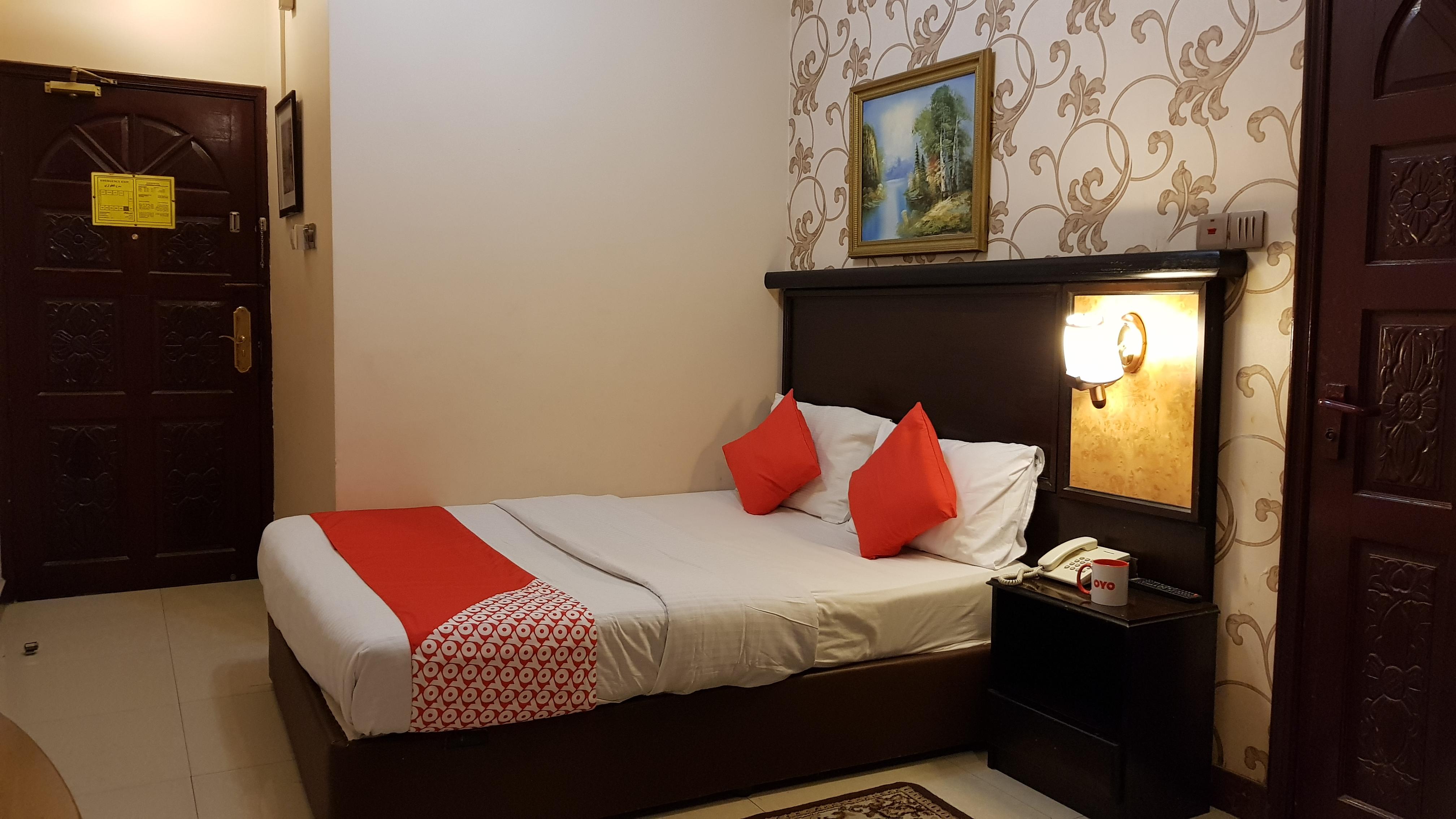 Oyo 491 Rahab Hotel Дубай Экстерьер фото