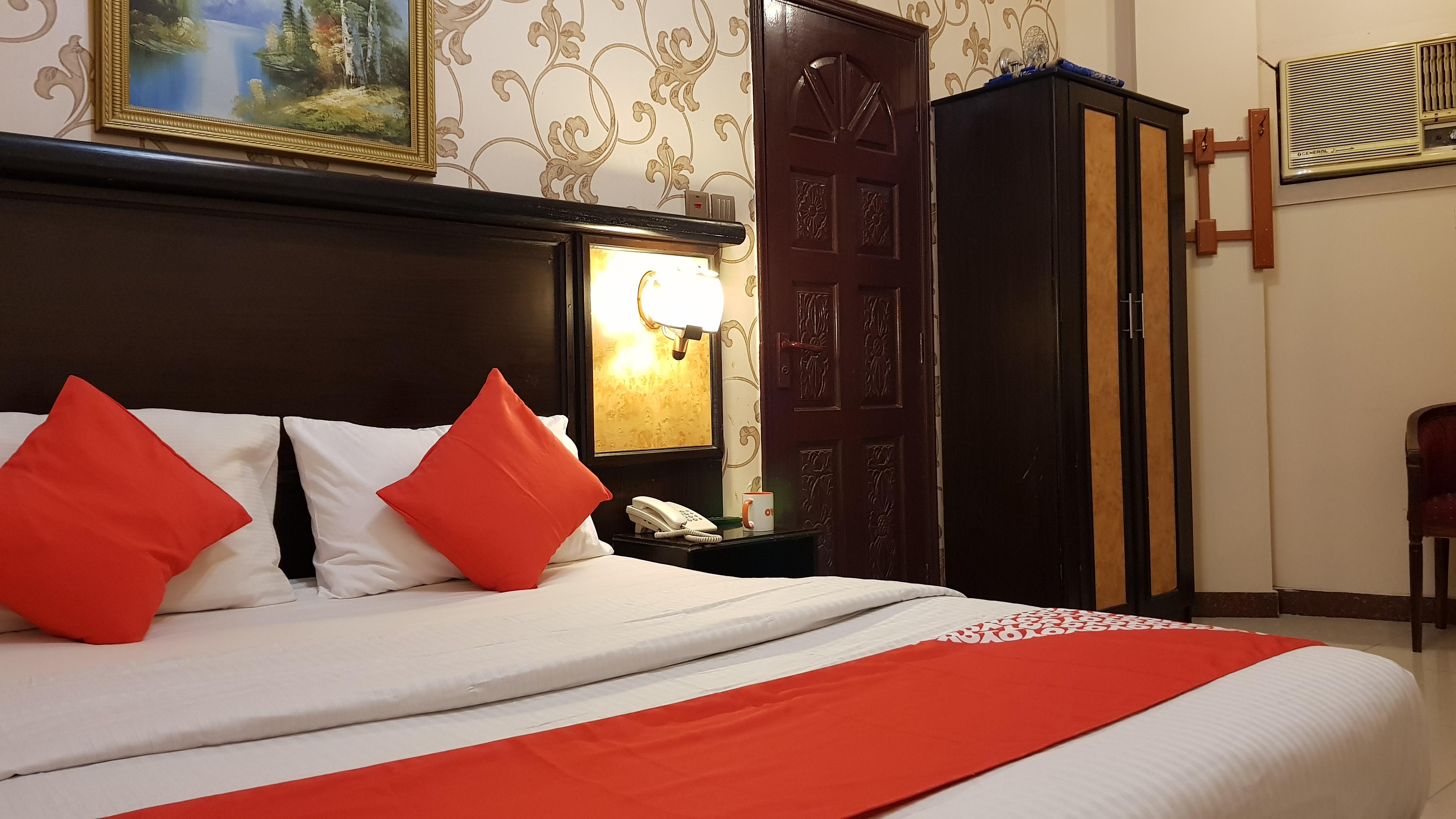 Oyo 491 Rahab Hotel Дубай Экстерьер фото