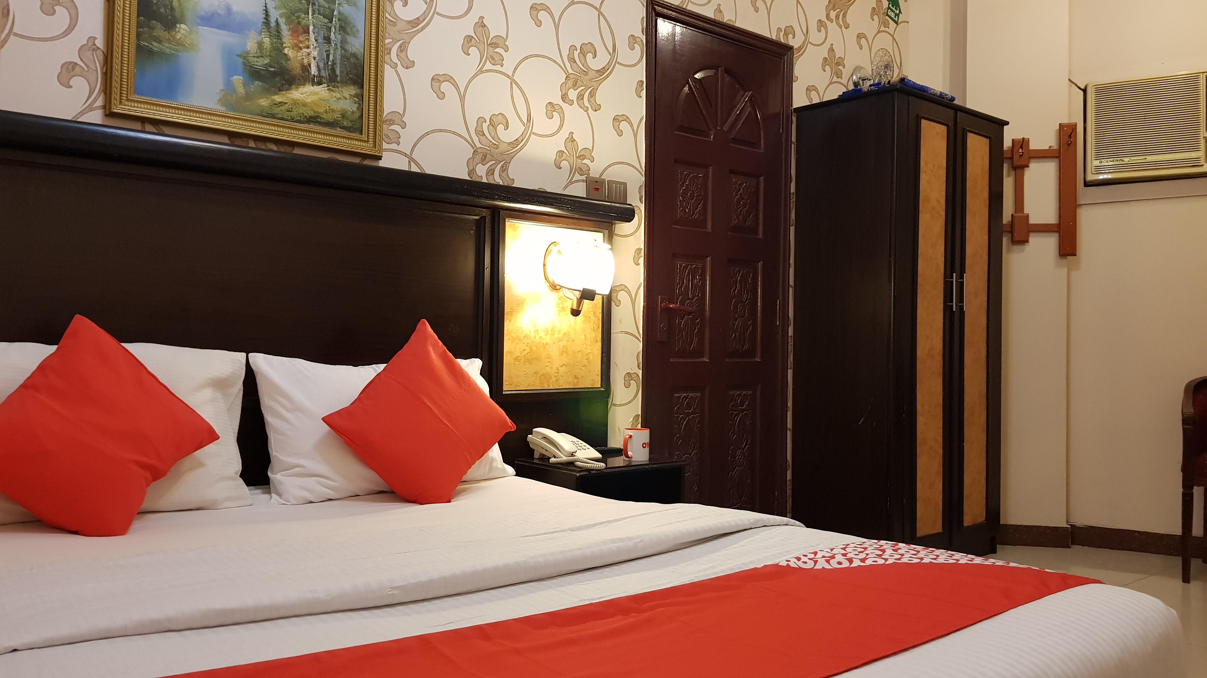 Oyo 491 Rahab Hotel Дубай Экстерьер фото